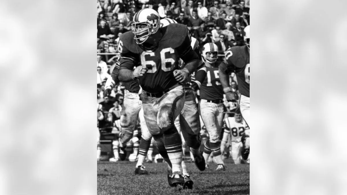 AFL Legend Billy Shaw, Bills' Hall of Fame Guard, Dies at 85