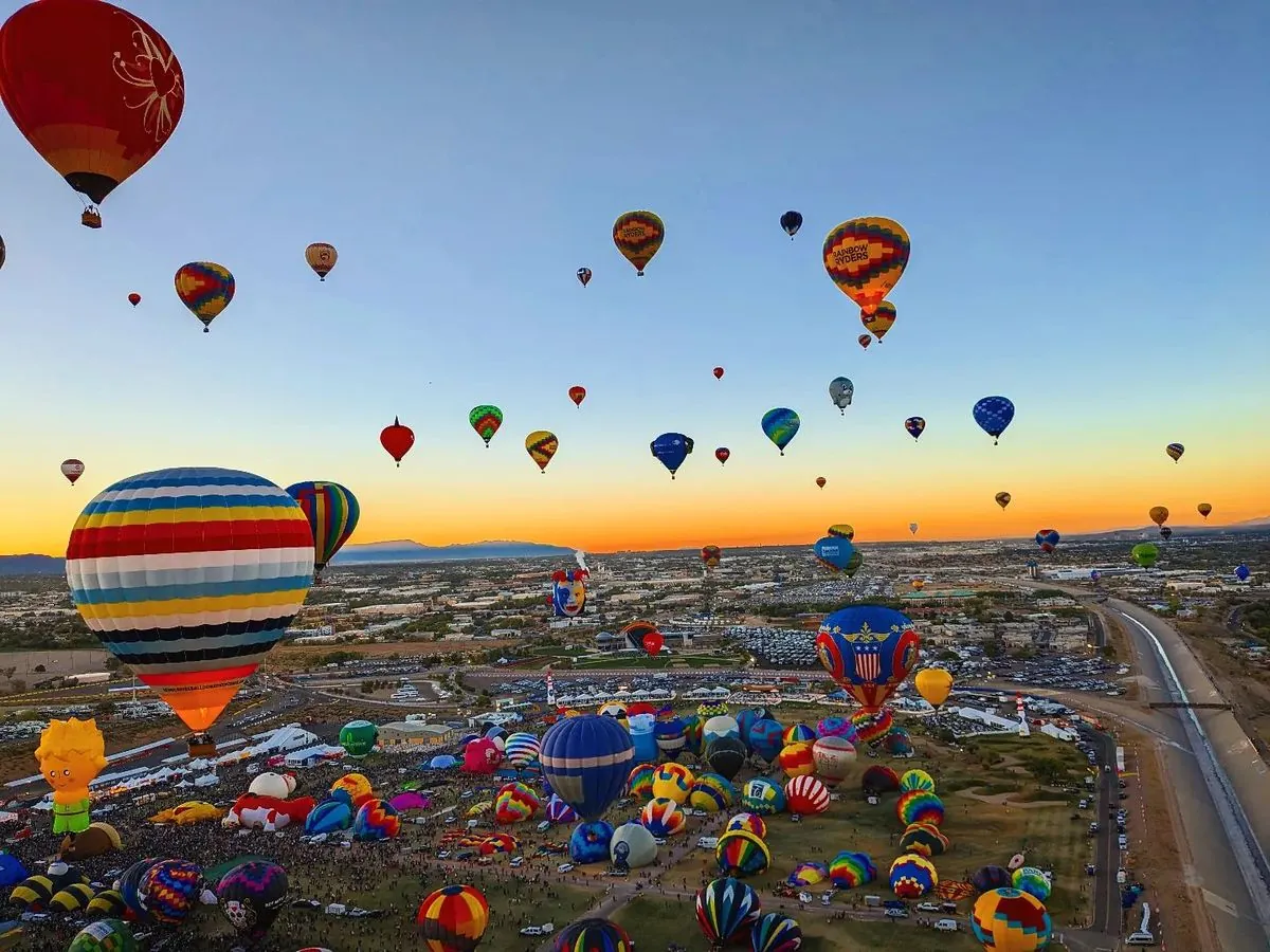 albuquerques-sky-ignites-with-color-at-52nd-balloon-fiesta