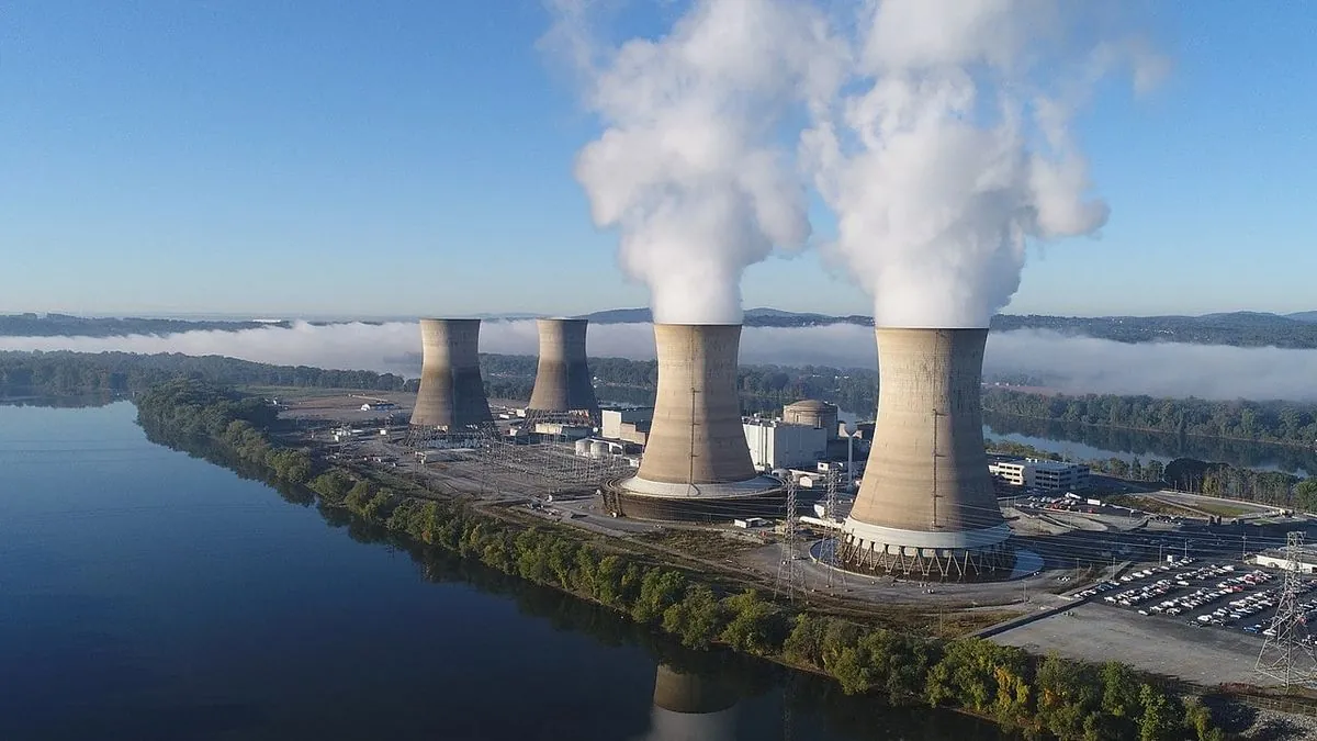 AI's Energy Appetite Sparks Nuclear Power Revival Debate