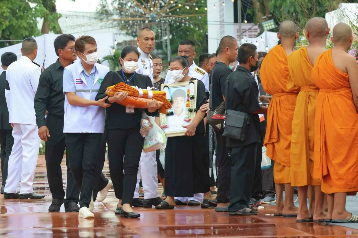 thailand-mourns-23-victims-of-school-bus-fire-cremated-in-solemn-ceremony