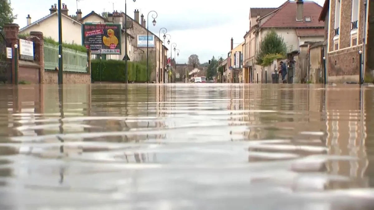 Central France hit by floods: Travel chaos as rain pounds region