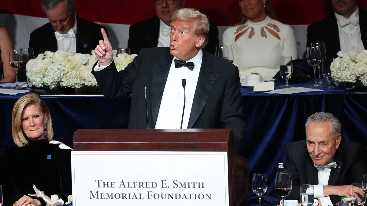 Trump throws jabs at rivals in charity dinner speech