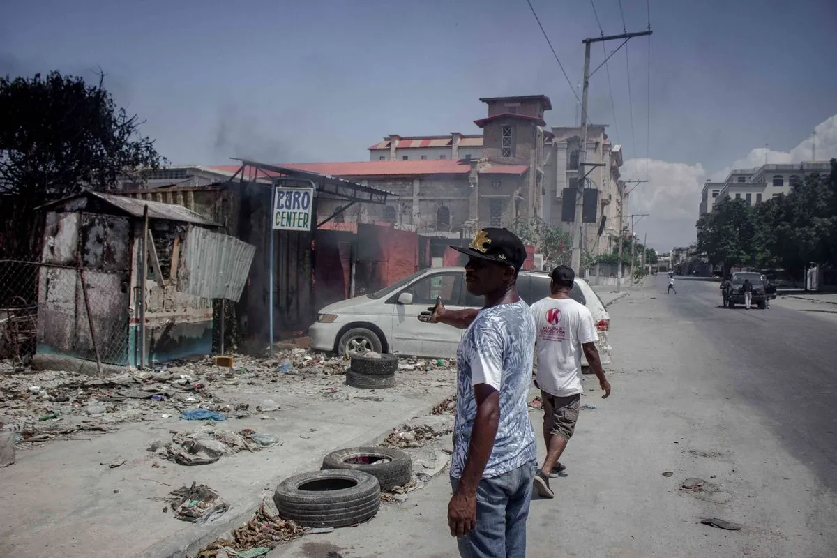 Gang violence erupts in Haiti's capital, leaving residents in fear