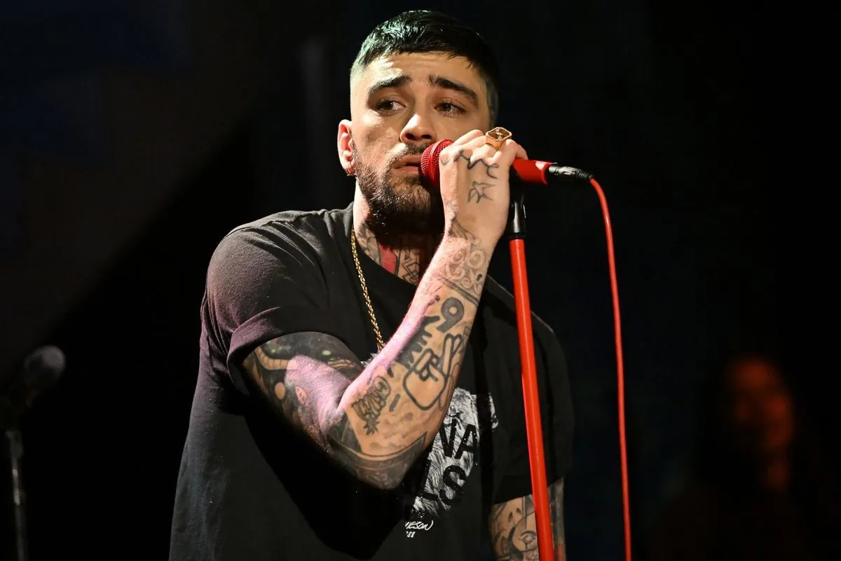 Zayn Malik puts US tour on hold after Liam Payne's sudden death