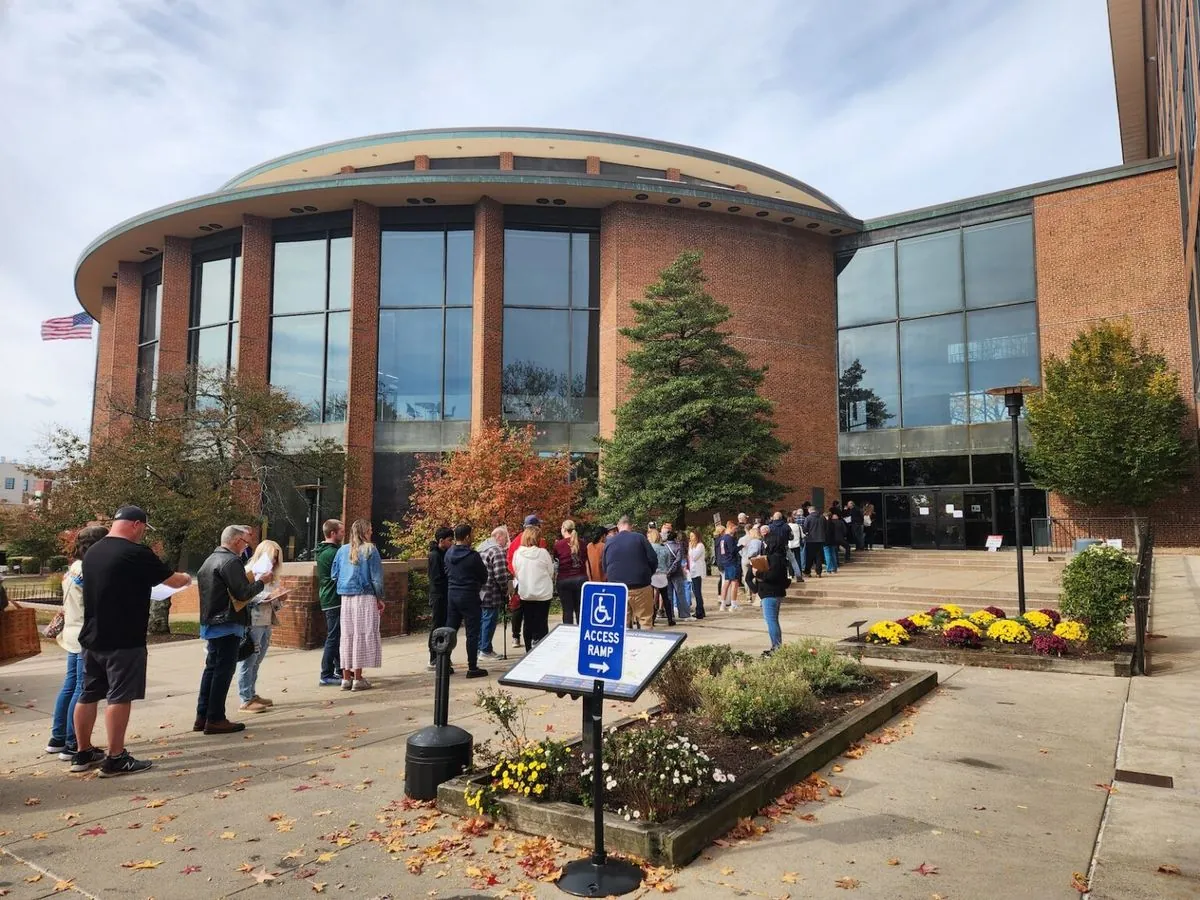 pennsylvania-early-voting-chaos-makes-voters-wait-in-long-lines-before-election