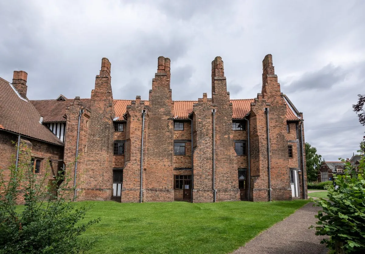 Ancient wall markings in English manor tell hidden stories from Tudor times