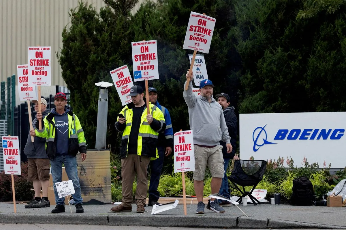 Boeing workers might end their 7-week strike after new deal appears