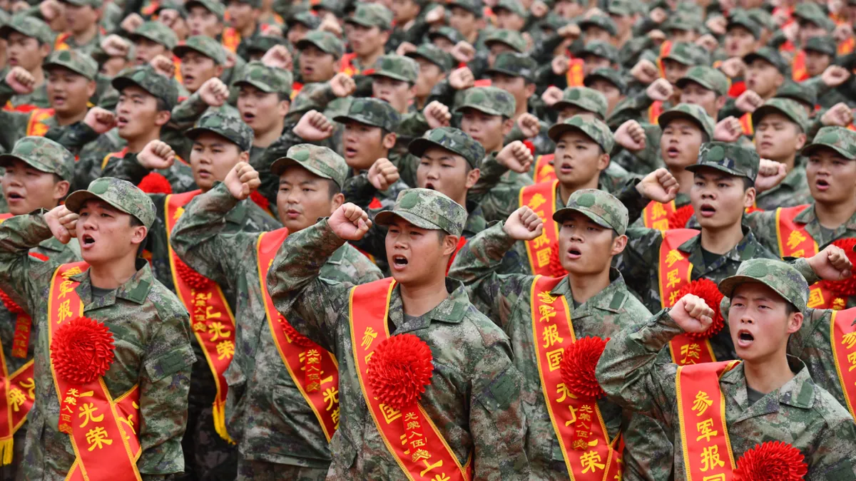 Chinese Navy alerts young soldiers about hidden online dangers