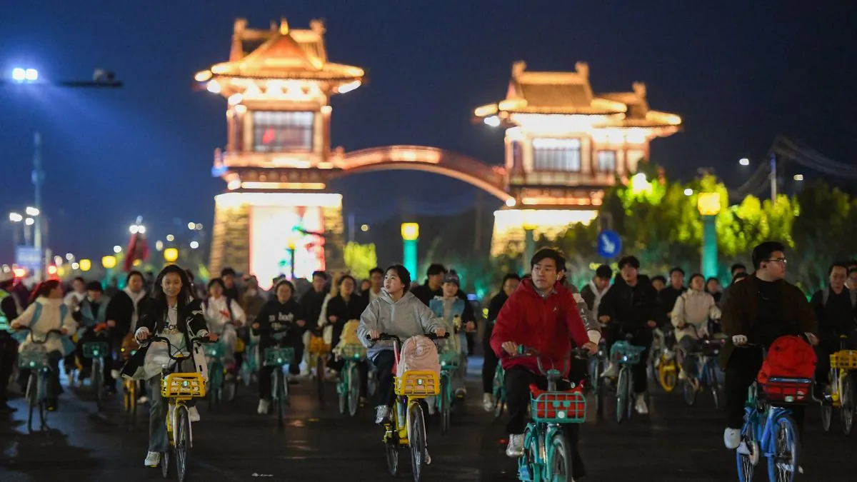 Chinese students' midnight bike adventure forces authorities to step in