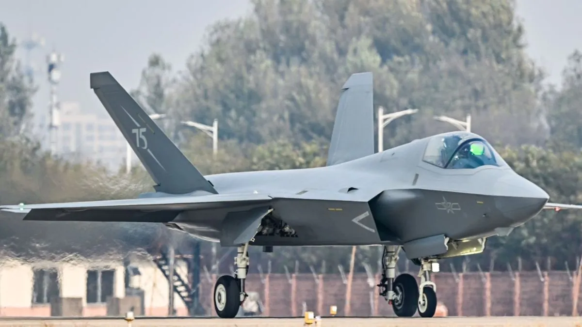 New Chinese stealth jet takes to the skies at major air show