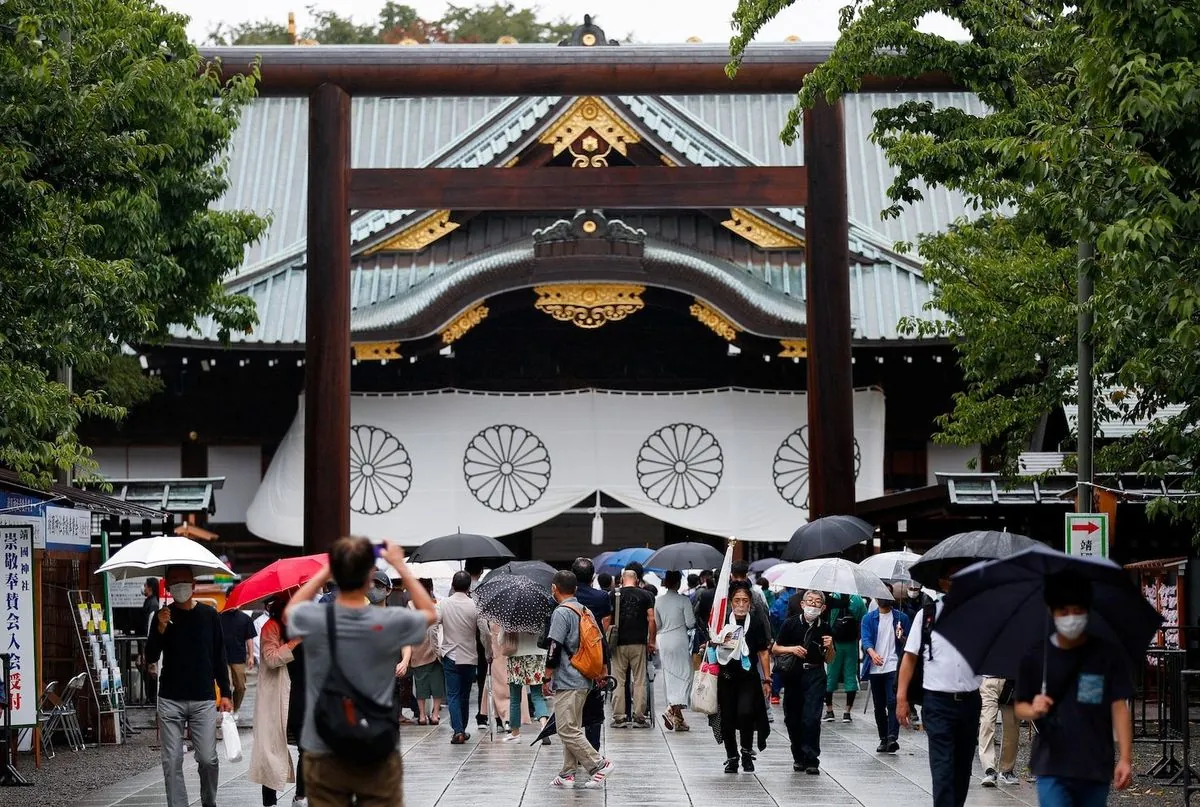 Tourist vandalism at Tokyo shrine leads to quick arrest of American visitor