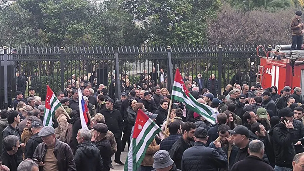 Abkhazia's top official steps down as property deal sparks public outrage