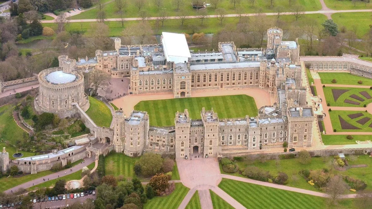 Masked thieves pull off daring vehicle heist at Windsor Castle grounds