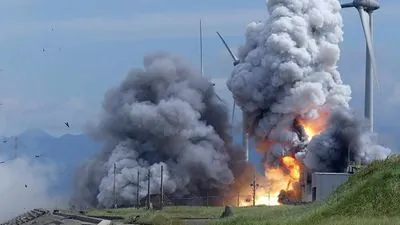 Japanese rocket test ends in unexpected blast, pushing back space plans