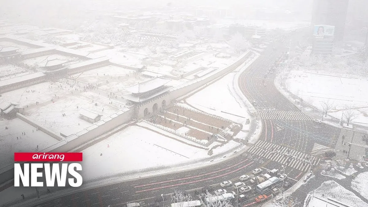 Record November snow hits Seoul: Transport chaos and power cuts shock residents