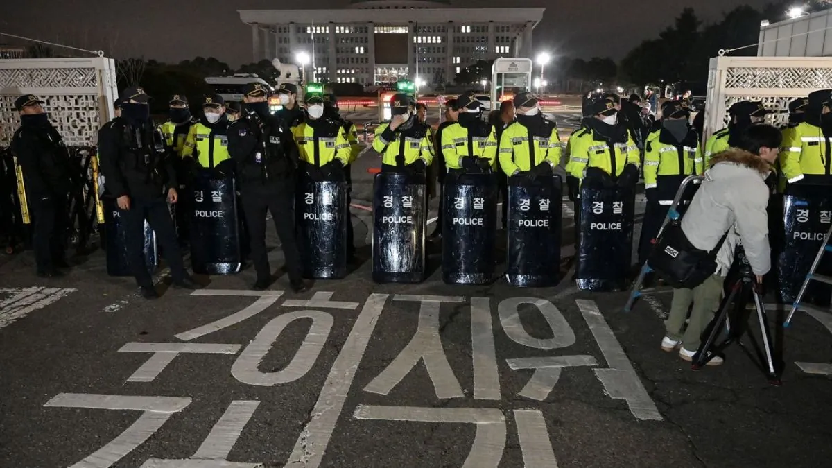 south-korean-democracy-shakes-as-president-tries-military-takeover