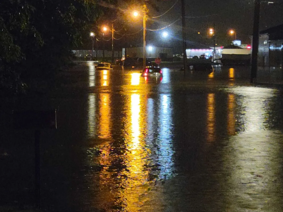 sudden-flood-forces-south-dakota-residents-to-abandon-homes-at-night