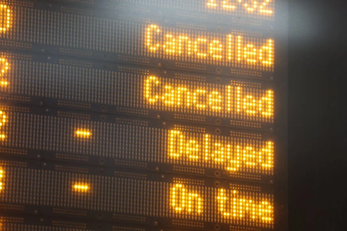 UK trains hit by nationwide tech glitch - Heathrow links affected